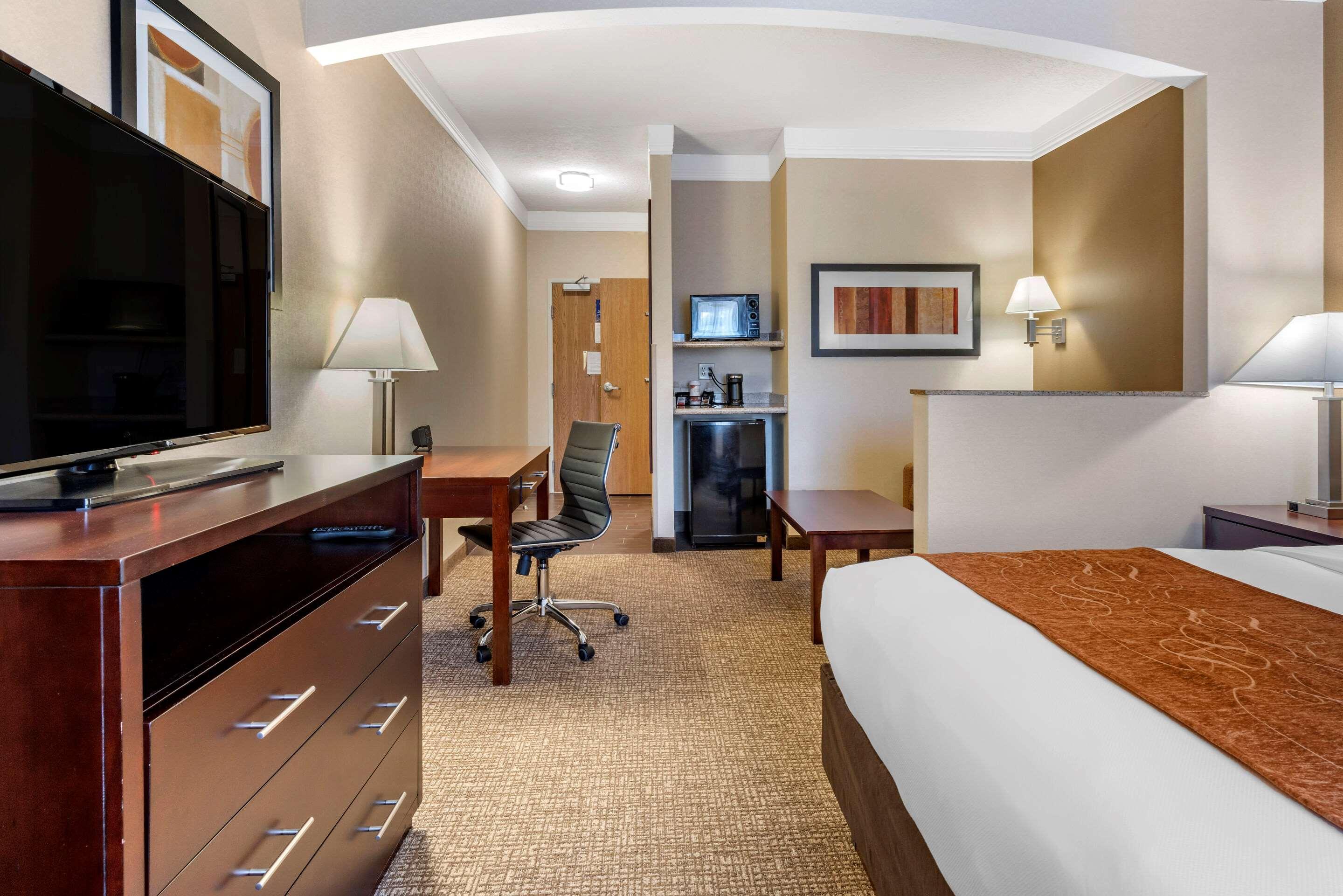 Comfort Suites Linn County Fairground And Expo Albany Extérieur photo