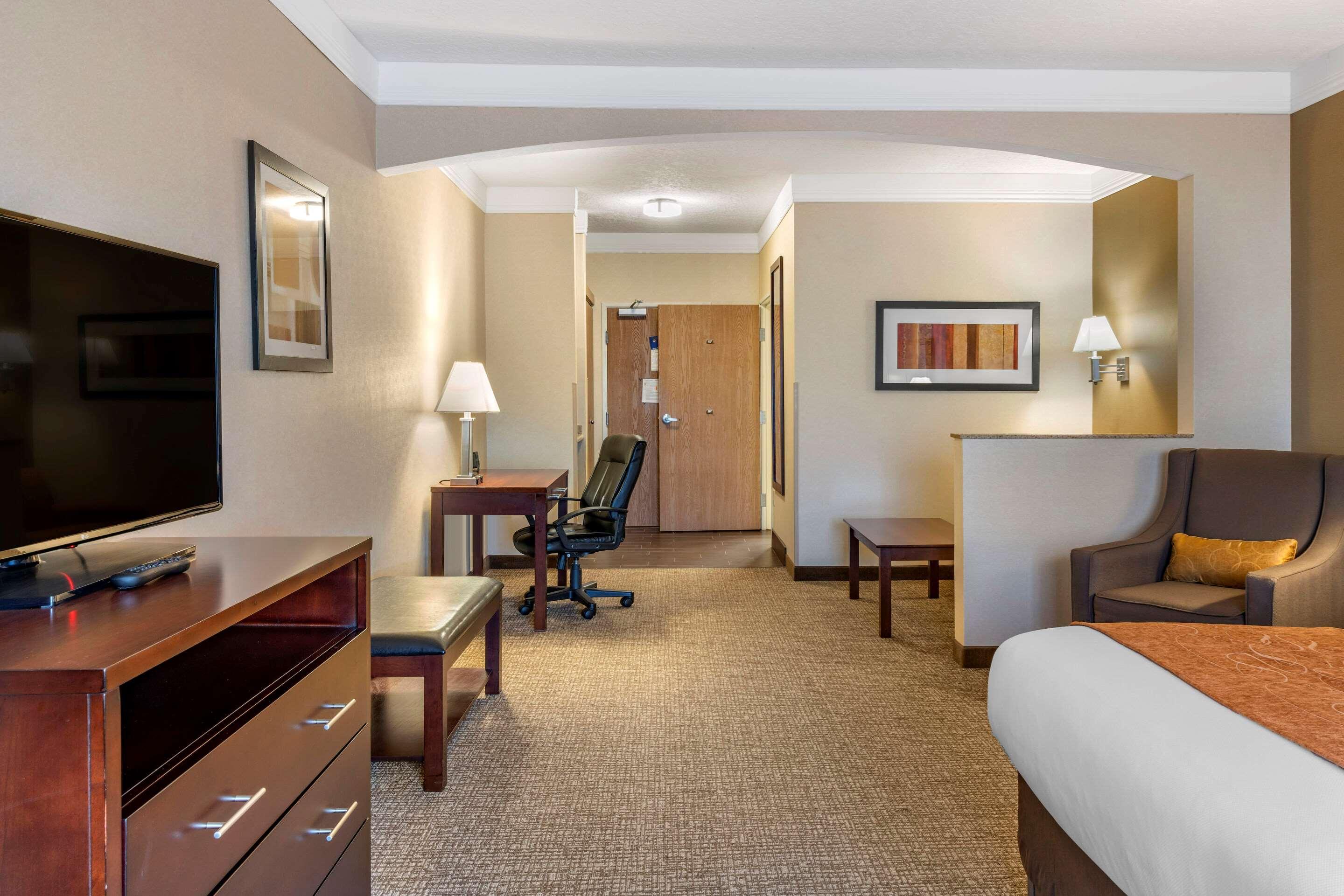 Comfort Suites Linn County Fairground And Expo Albany Extérieur photo